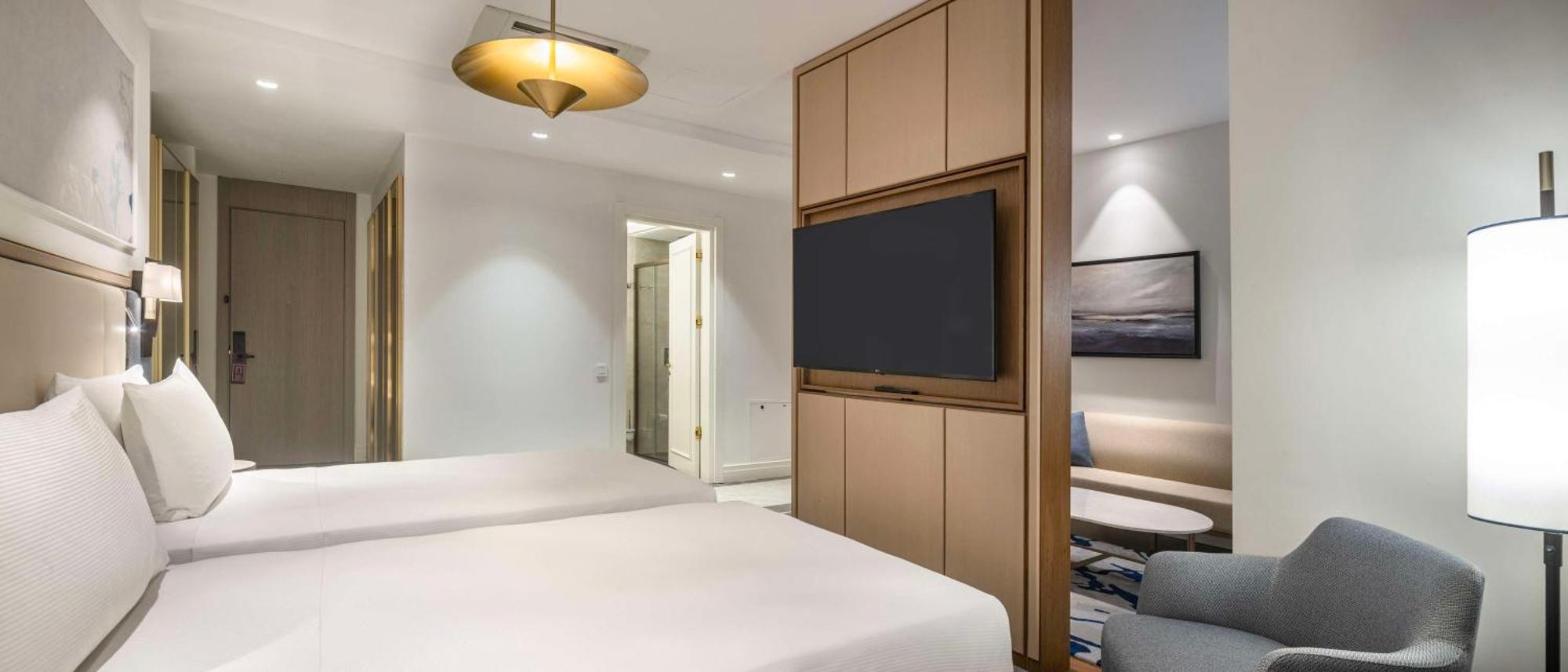 Hilton Mall Of Istanbul Exterior photo A bedroom at the hotel