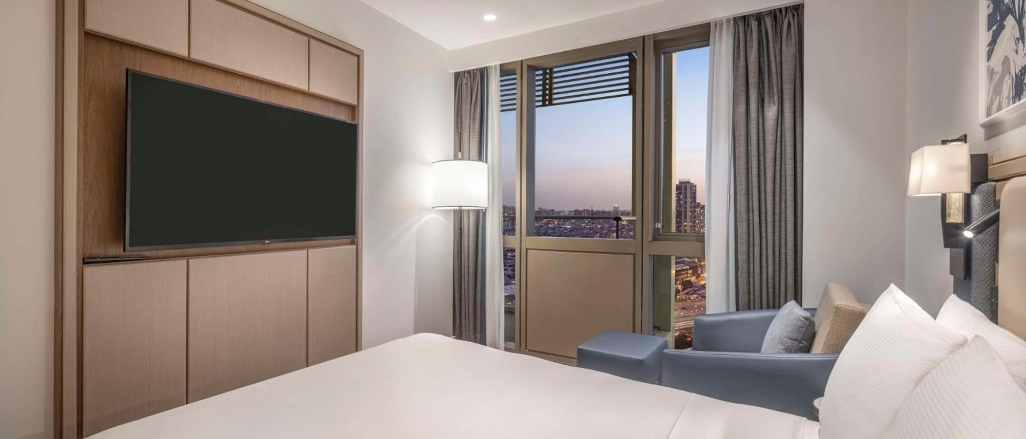 Hilton Mall Of Istanbul Exterior photo A bedroom at the hotel